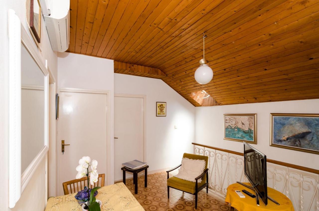 Apartment Hortenzia *